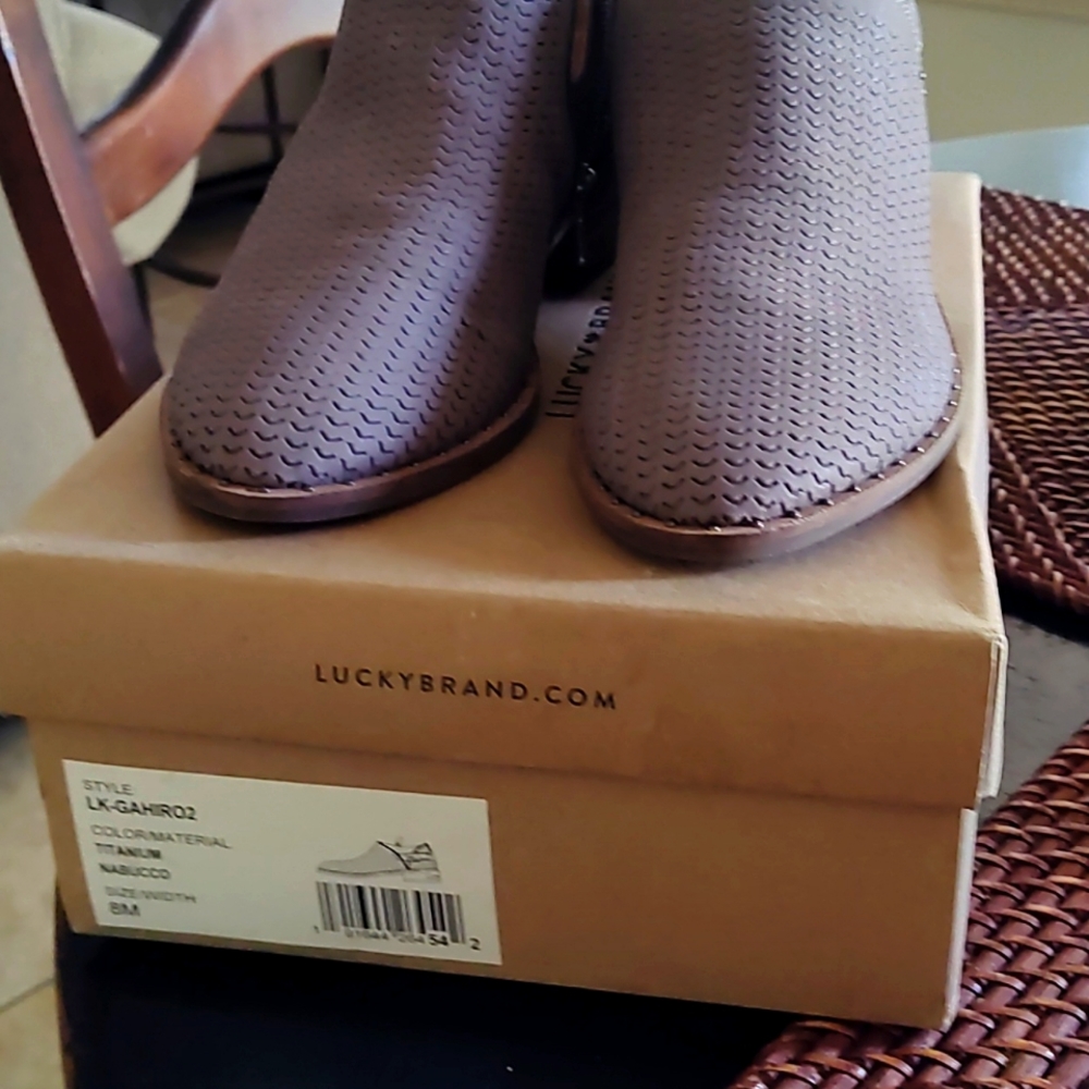 BRAND NEW WOMEN'S LUCKY BRAND LK-GAHIRO2 BOOTIE/LOAFER COLOR TITANIUM SIZE 8M